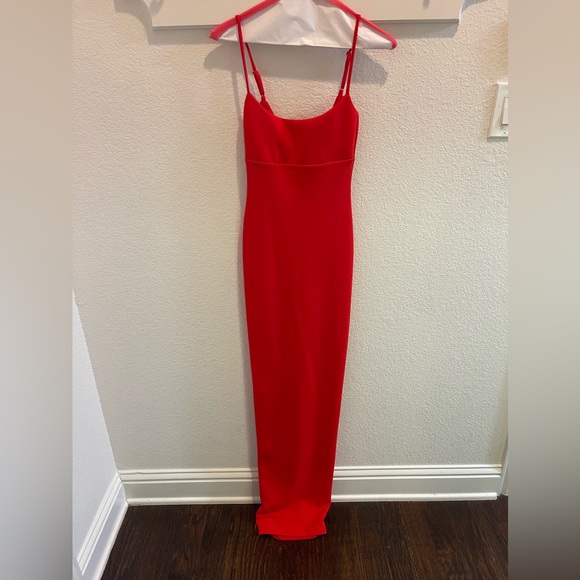 Bailey Gown in Cherry - Picture 4 of 7